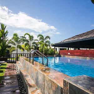 Bronbella Villa Residence